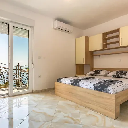 One-bedroom In Apartamento